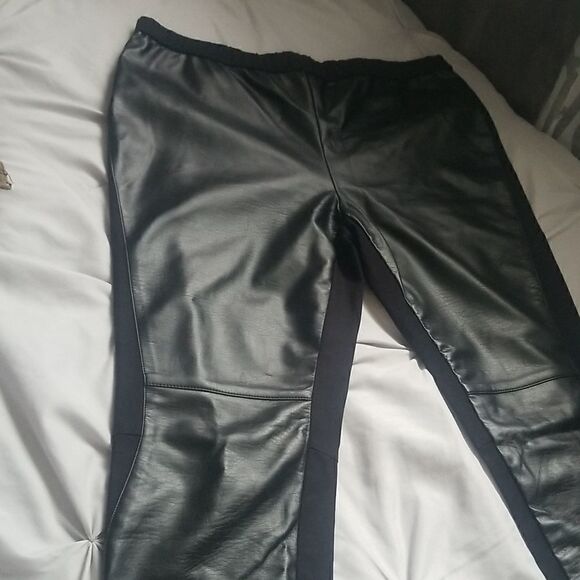 Trouve faux leather leggings Large - Picture 8 of 17